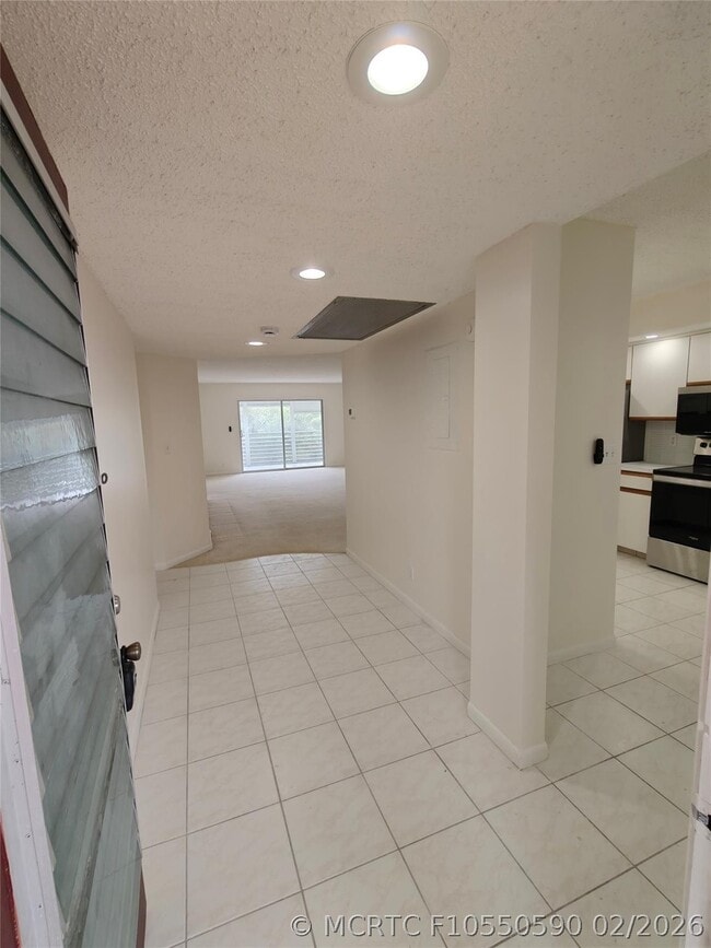 Building Photo - 1801 Eleuthera Point