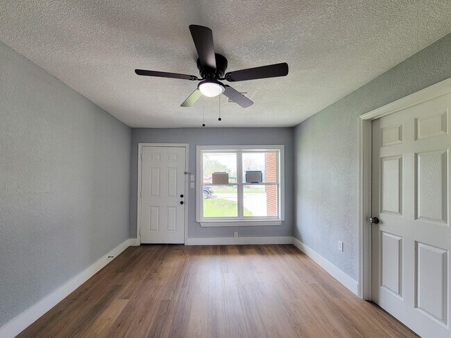 Foto del edificio - 4538 Clover St