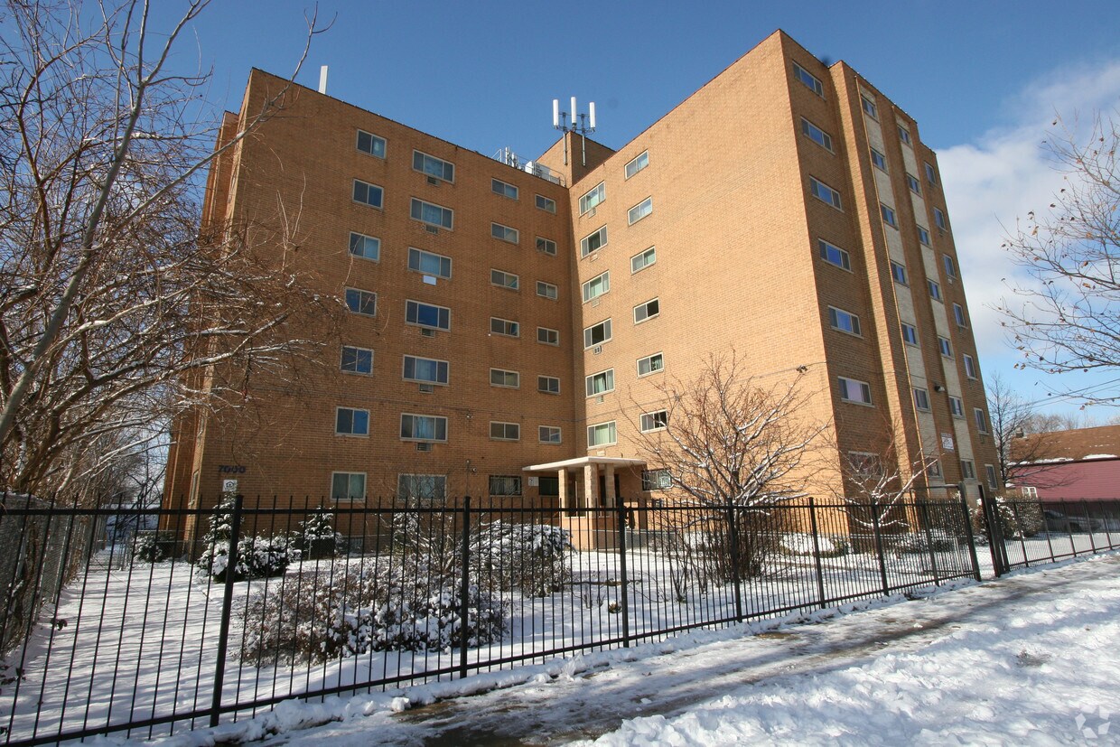 Foto del edificio - Transformation Housing Iii
