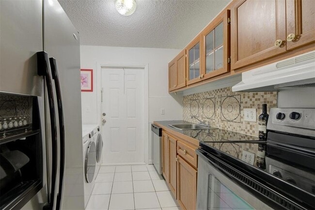 Foto del edificio - 850 E Commercial Blvd