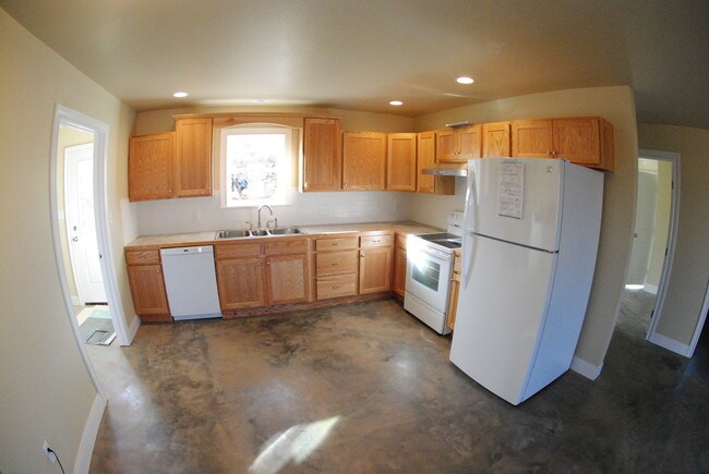 Building Photo - 1 Peters Ln