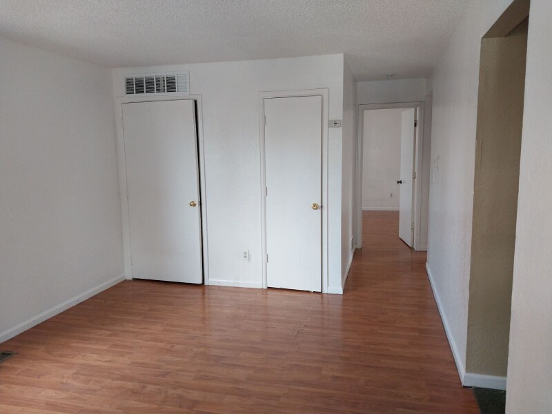 Foto principal - 6751 E 72nd Pl