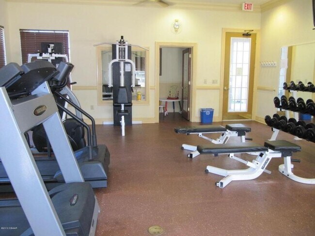 Foto del edificio - 940 Village Trail