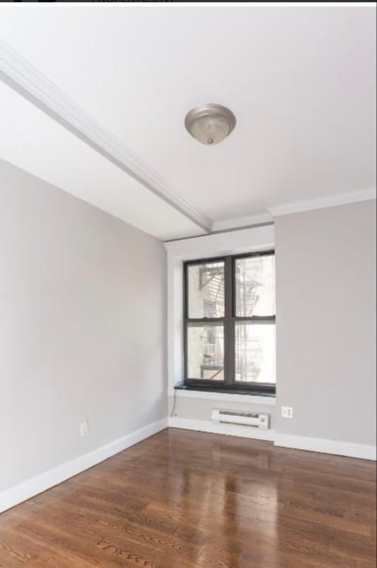 Building Photo - 246 Mott St