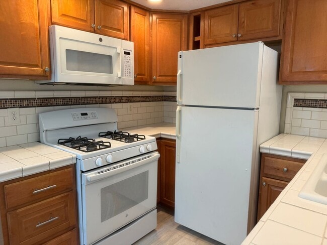 2661 Carmichael Way - 2661 Carmichael Way Apartment