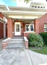 Building Photo - 217 N 49th St