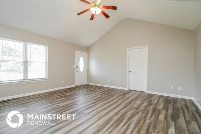 Foto del edificio - 2440 Sawmill St
