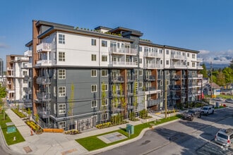 Building Photo - Red Sol