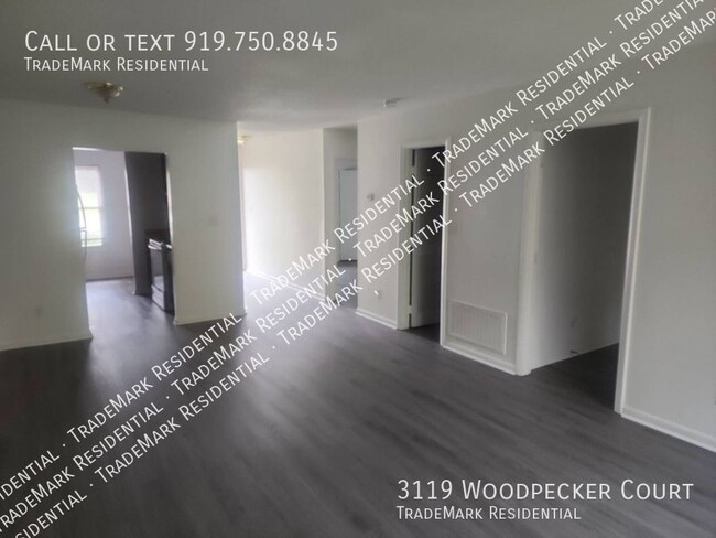 Building Photo - 2 bedroom 2 bath duplex