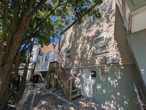114 N Texas Ave