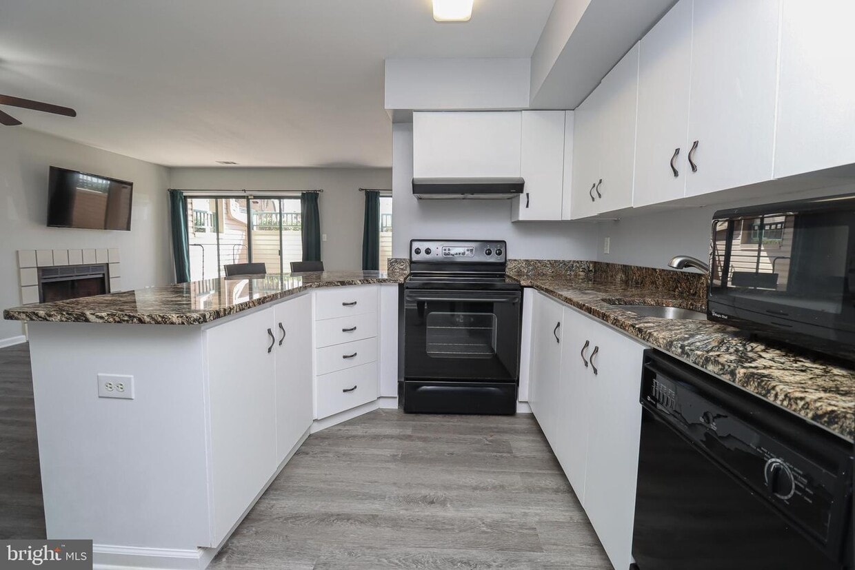 8 Winners Cir Unit 1A, Owings Mills, MD 21117 Room for Rent in Owings