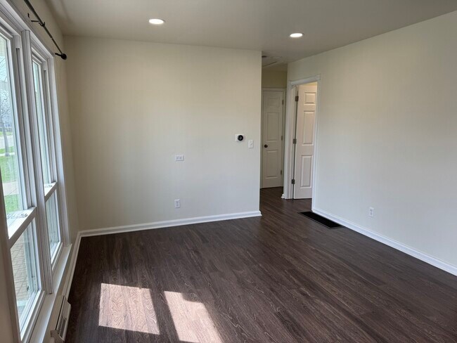 Foto del edificio - 2319 Pinehurst St