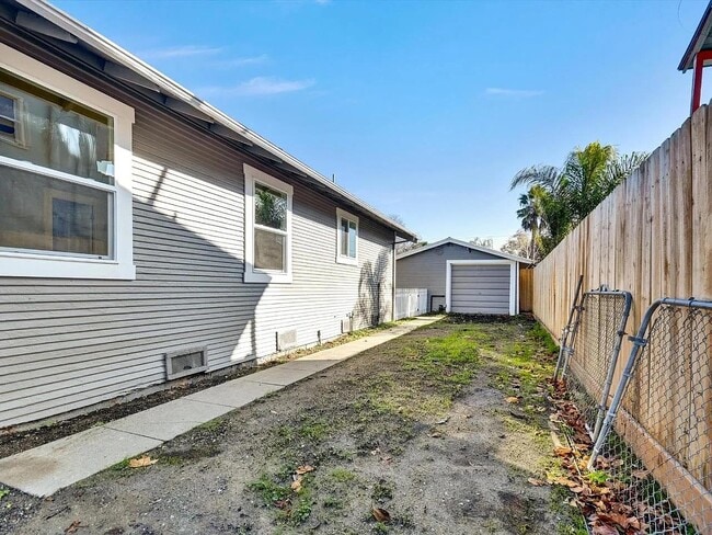 Foto del edificio - 367 College St