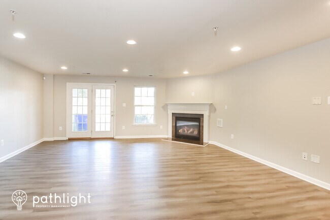 Building Photo - 3212 Careysbrook Ct