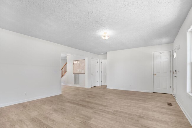 Building Photo - 3352 Mahlon Moore Rd