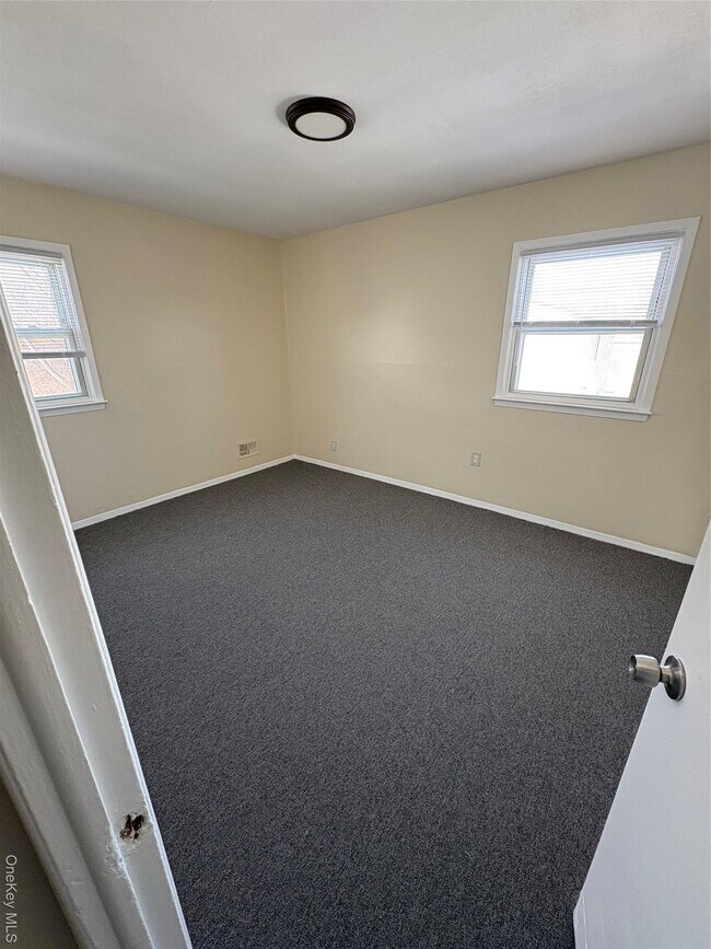 Foto del edificio - 235-09 147th Dr