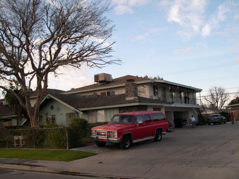 5904 Stockdale Hwy, Bakersfield, CA 93309 Apartments in Bakersfield, CA