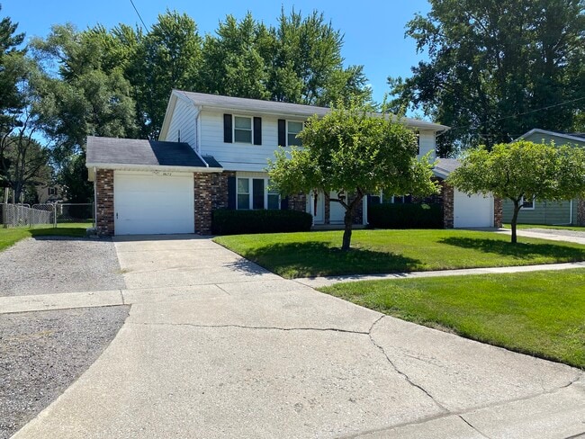 Building Photo - 4672 baylor ct