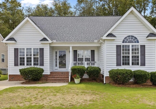 Photo - 1013 Sebring Dr House