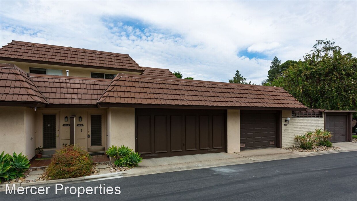 3 br, 2.5 bath House 4212 Collwood Lane House Rental in San Diego