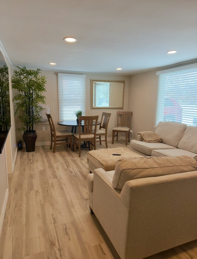 Foto del edificio - 112 Belle Aire Ave