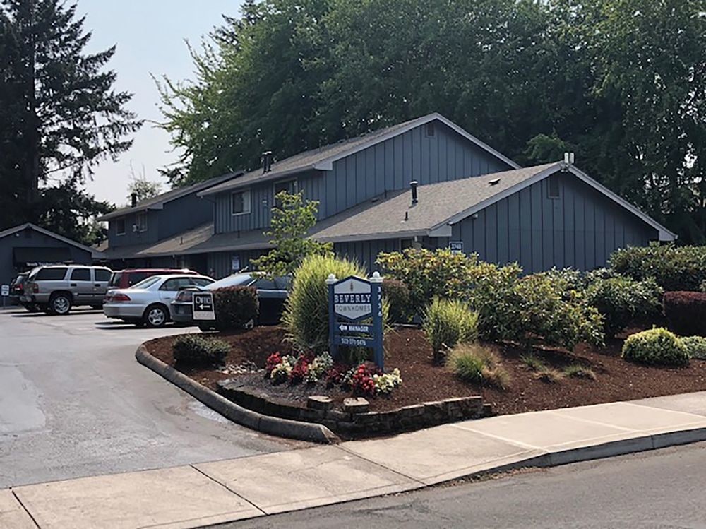 Foto del edificio - Beverly Townhomes