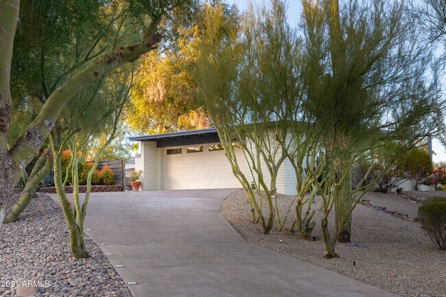 Building Photo - 17018 E Windchime Dr
