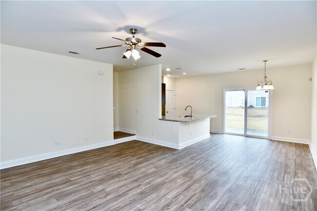 Building Photo - 395 Canyon Oak Loop