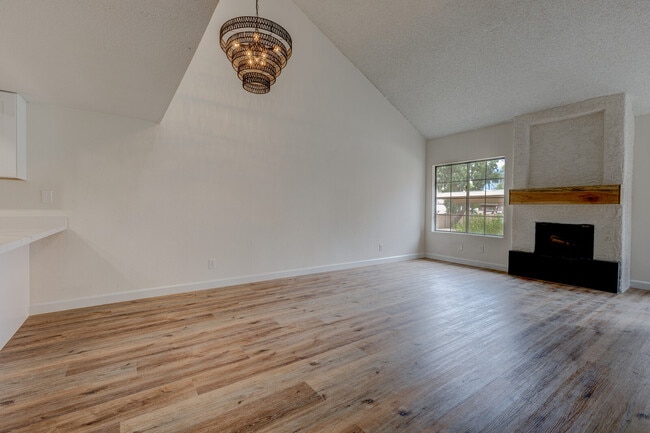 Photo - Completely Remodeled 3 Bed / 3 Bath Condo
