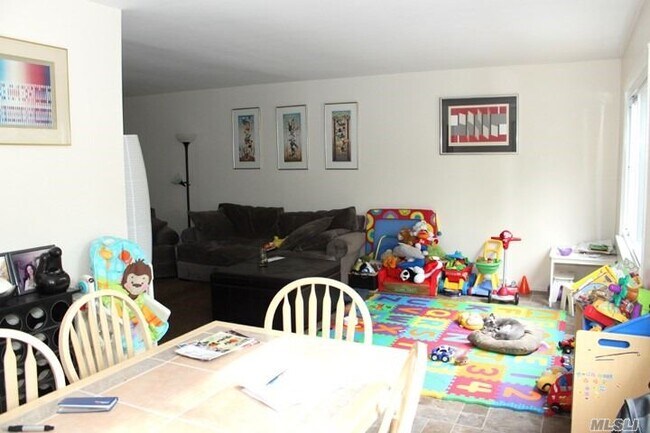 Foto del edificio - 15-86-86 208th St