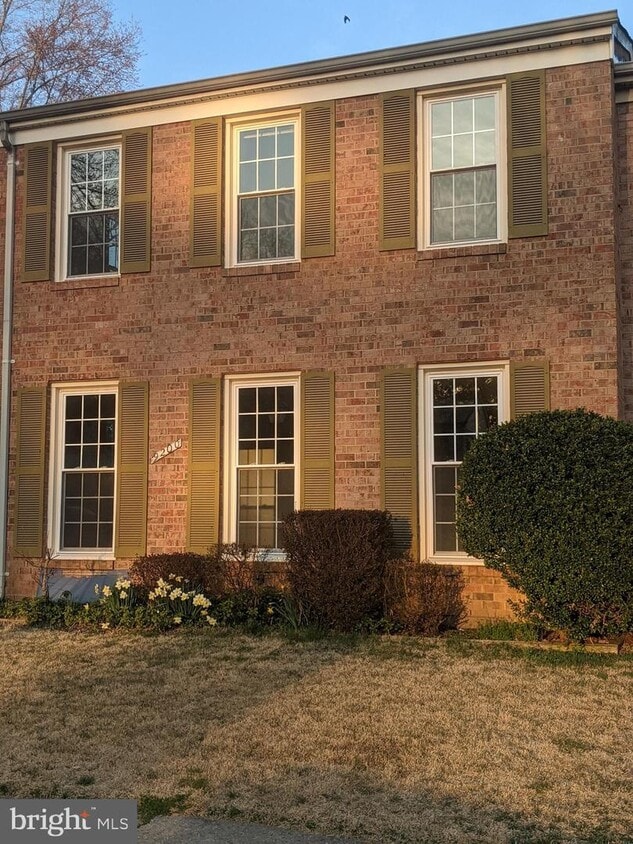 9200 Weathervane Pl, Gaithersburg, MD 20886 Townhome Rentals in