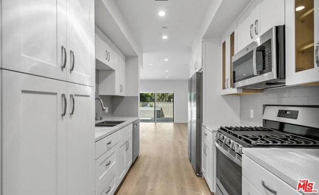 Building Photo - 2336 Westwood Blvd