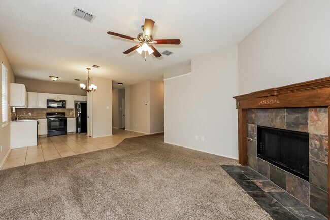 Foto del edificio - 1101 Trinity Trail