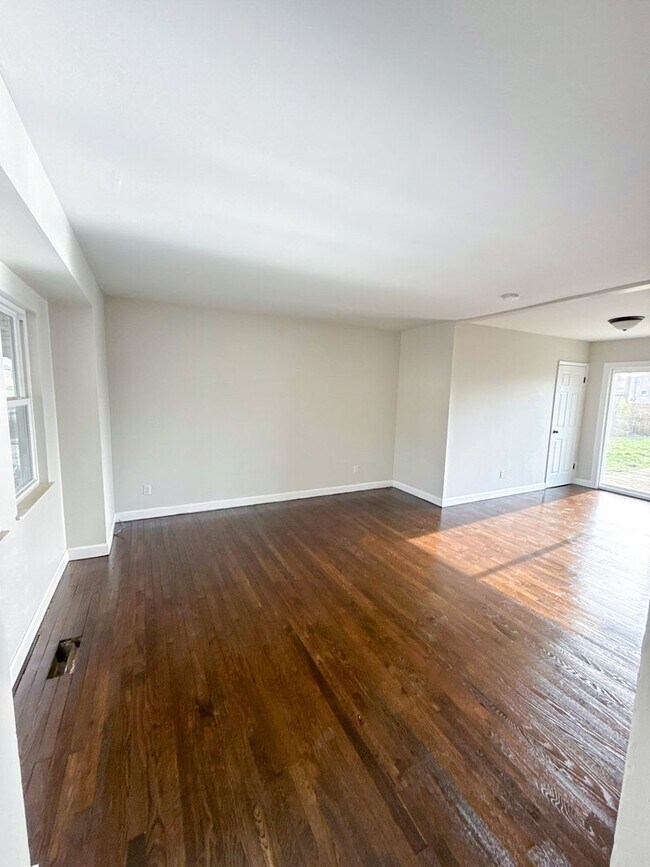 Foto del edificio - Move-In Ready Columbus Home Featuring Mode...