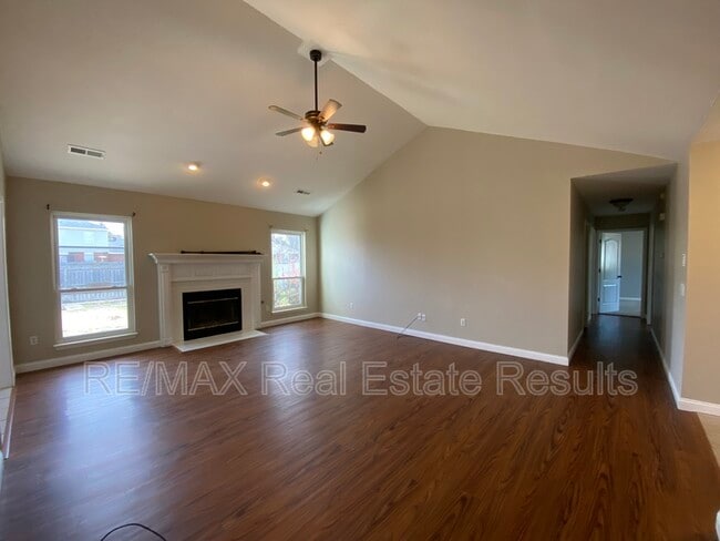 Building Photo - 1601 S 24th Pl