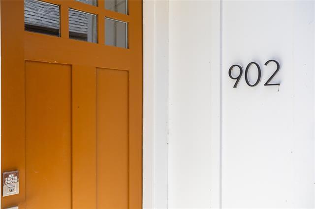 Foto del edificio - 2509 Benbrook Blvd