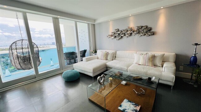 Foto del edificio - 6770 Indian Creek Dr