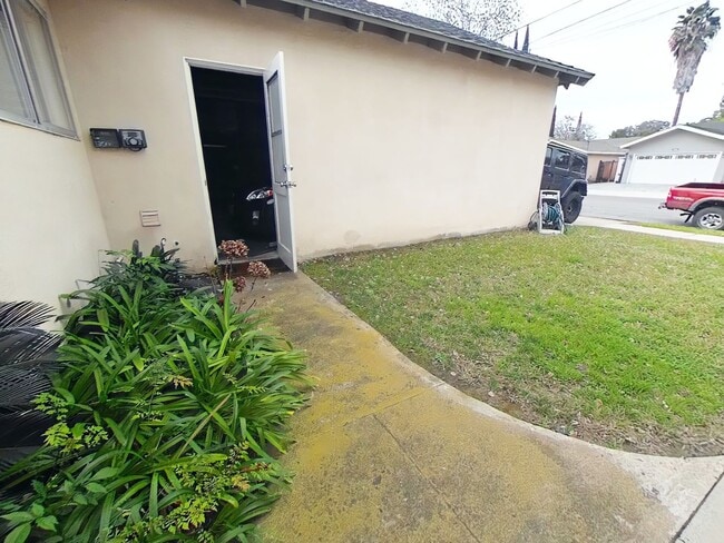 Building Photo - RARELY AVAILABLE- Your Campanile Oasis awaits!  POOL