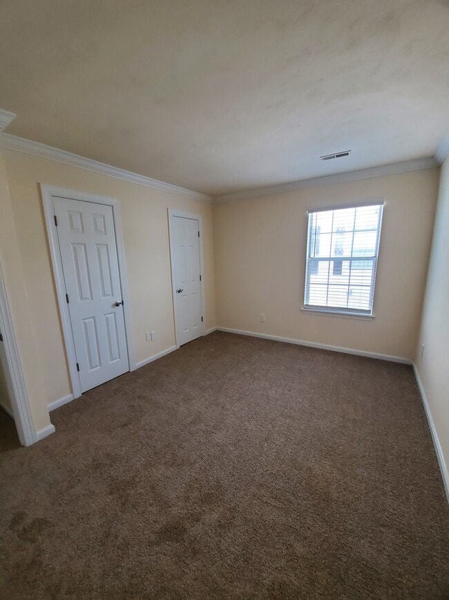 Building Photo - Lake Princess Anne Apartments