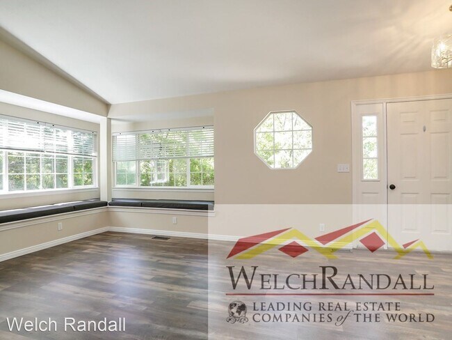 Foto del edificio - 4 br, 3.5 bath House - 5848 Oakwood Dr
