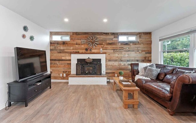 Foto del edificio - 11000 SW Walnut St