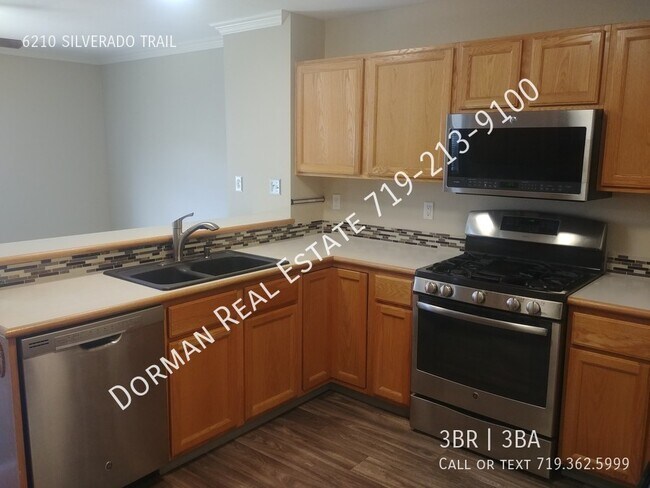 Foto del edificio - Updated 3 bedroom in Stetson Hills