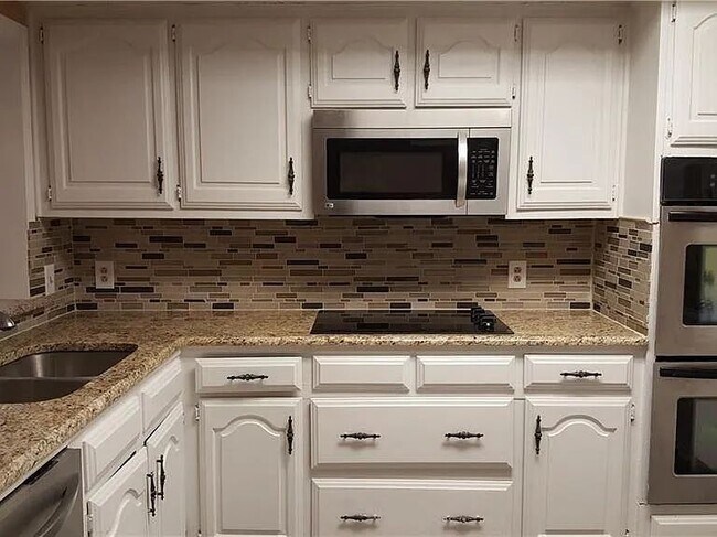 Building Photo - 2302 Bengal Ln