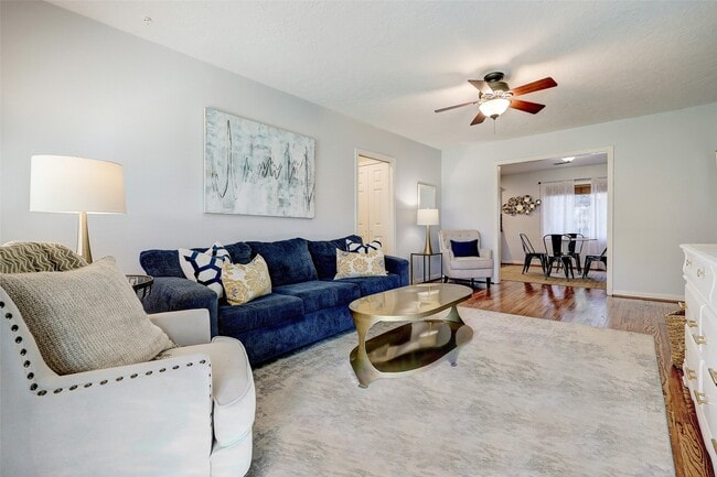 Foto del edificio - 1070 Lamonte Ln