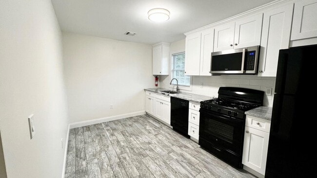 Building Photo - 1253 Yardville Allentown Rd