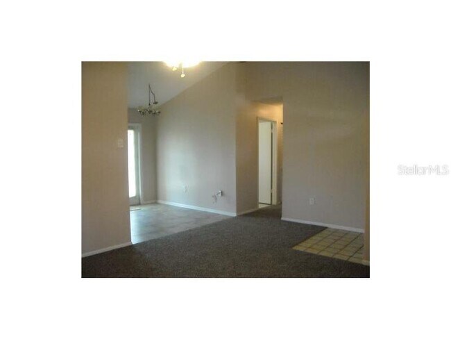 Foto del edificio - 1301 Greenlea Dr
