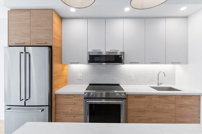 Photo du bâtiment - 200 Redpath Ave