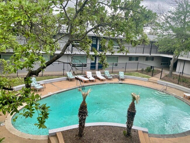 Foto del edificio - 1210 Windsor Rd