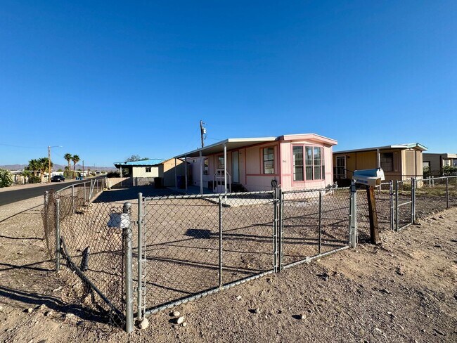 Foto del edificio - Charming  2 bedroom mobile