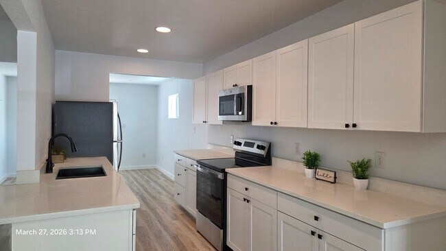 Foto del edificio - MUST SEE!! Woodlawn Lake  3 Bedroom 2 Full Bath Full Rehab